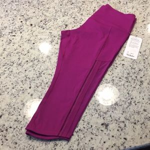 NWT Lululemon How to Street Crop size 12
